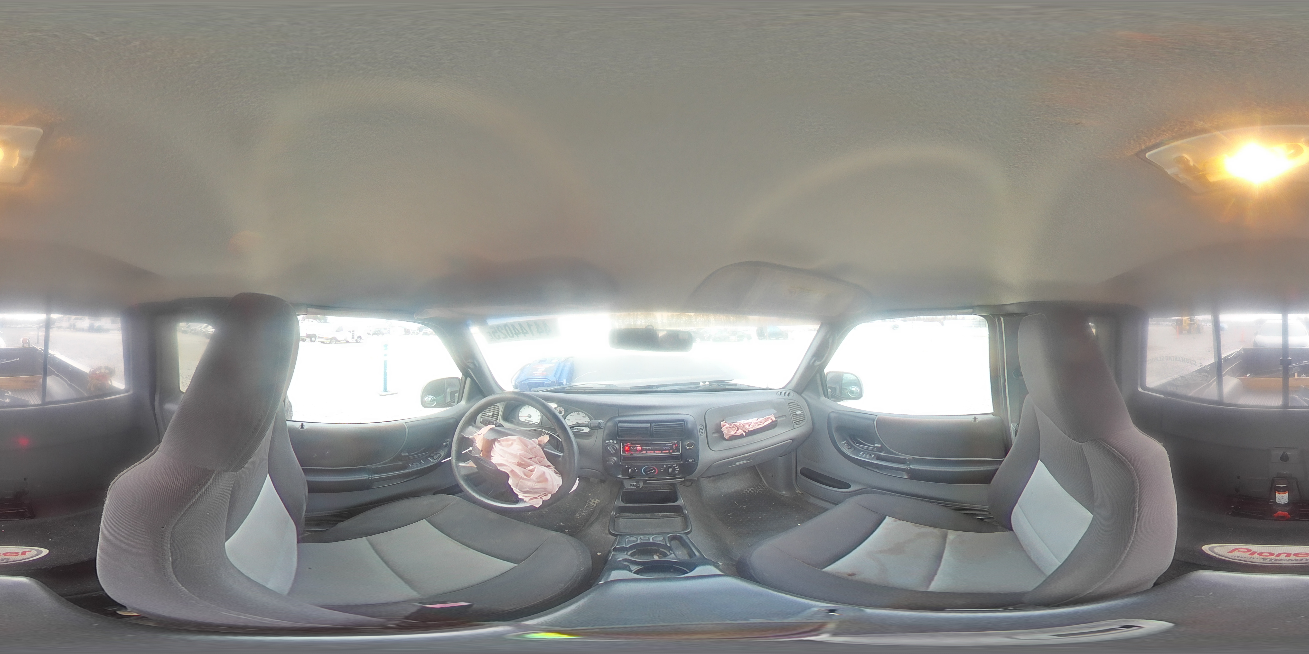 2004 Ford Ranger - Image 13