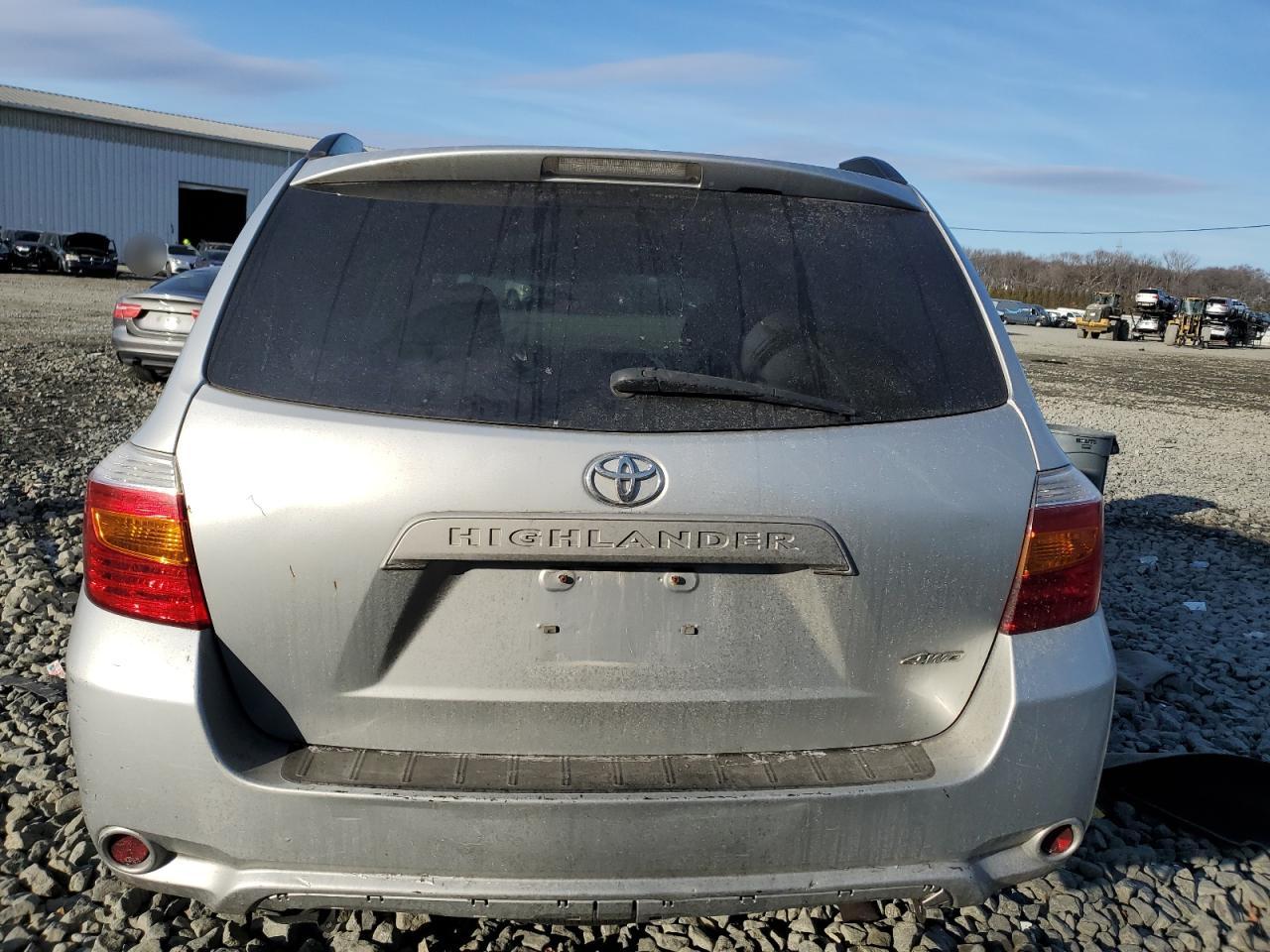 2010 Toyota Highlander - Image 6