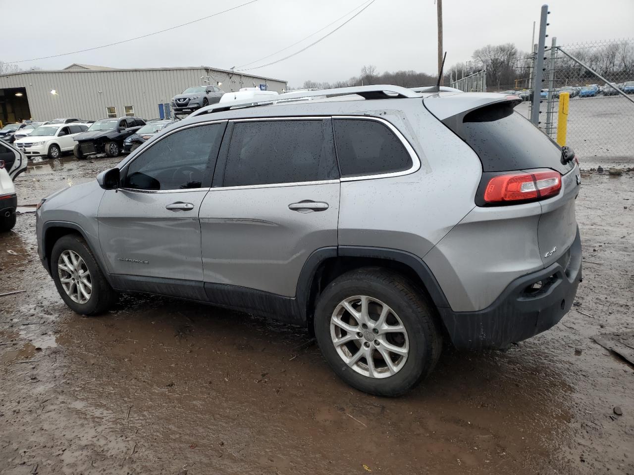 2017 Jeep Grand Cherokee - Image 2