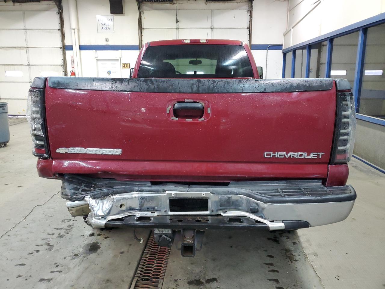 2004 Chevrolet Silverado - Image 6