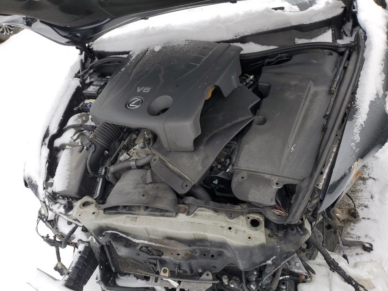 2010 Lexus IS - Image 11