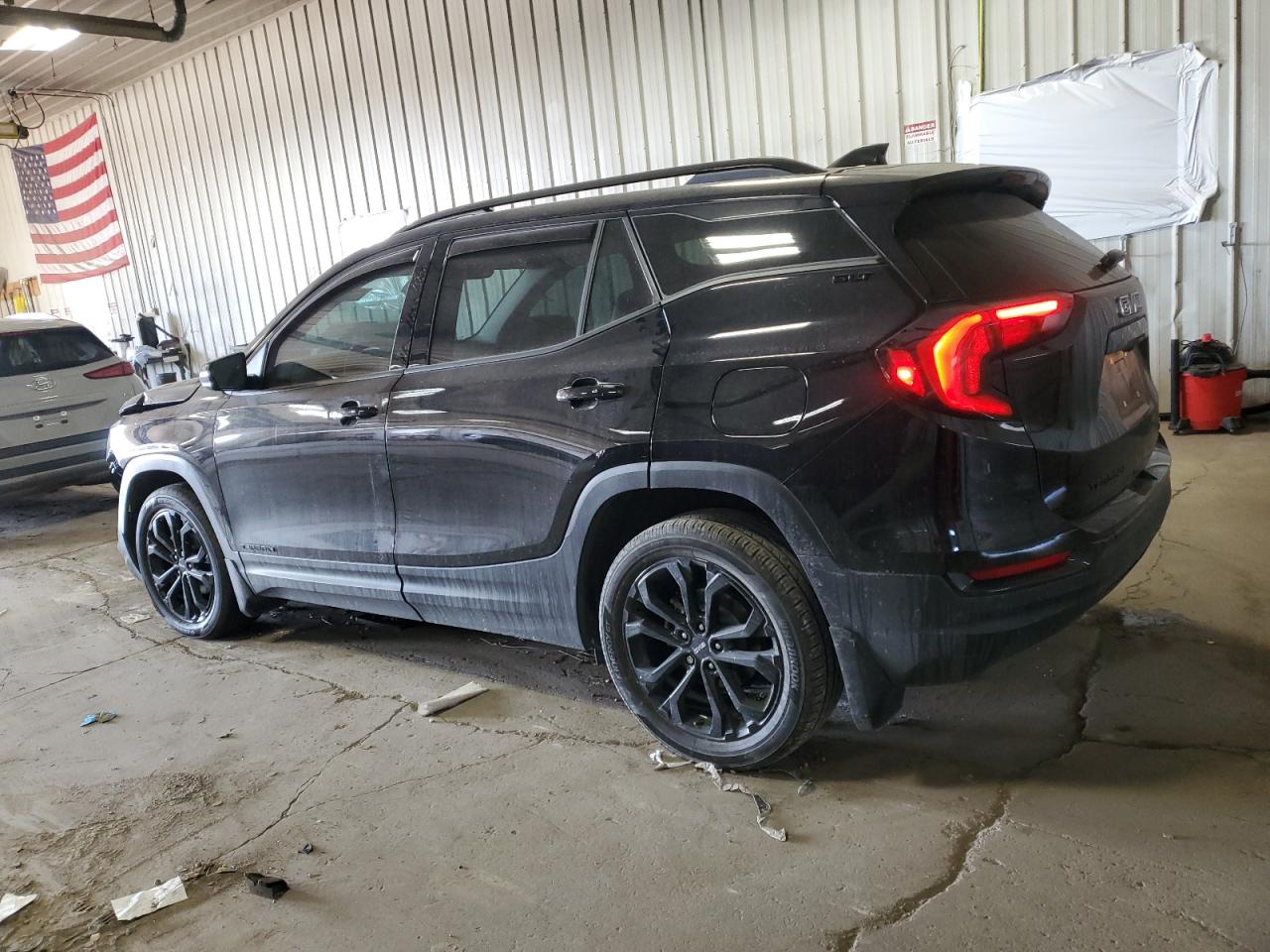 2021 GMC Terrain - Image 2