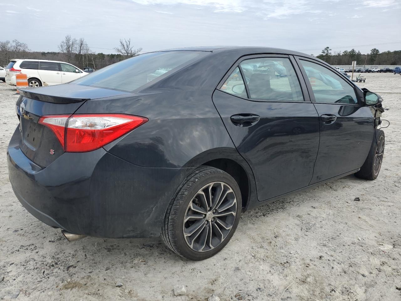 2015 Toyota Corolla - Image 3