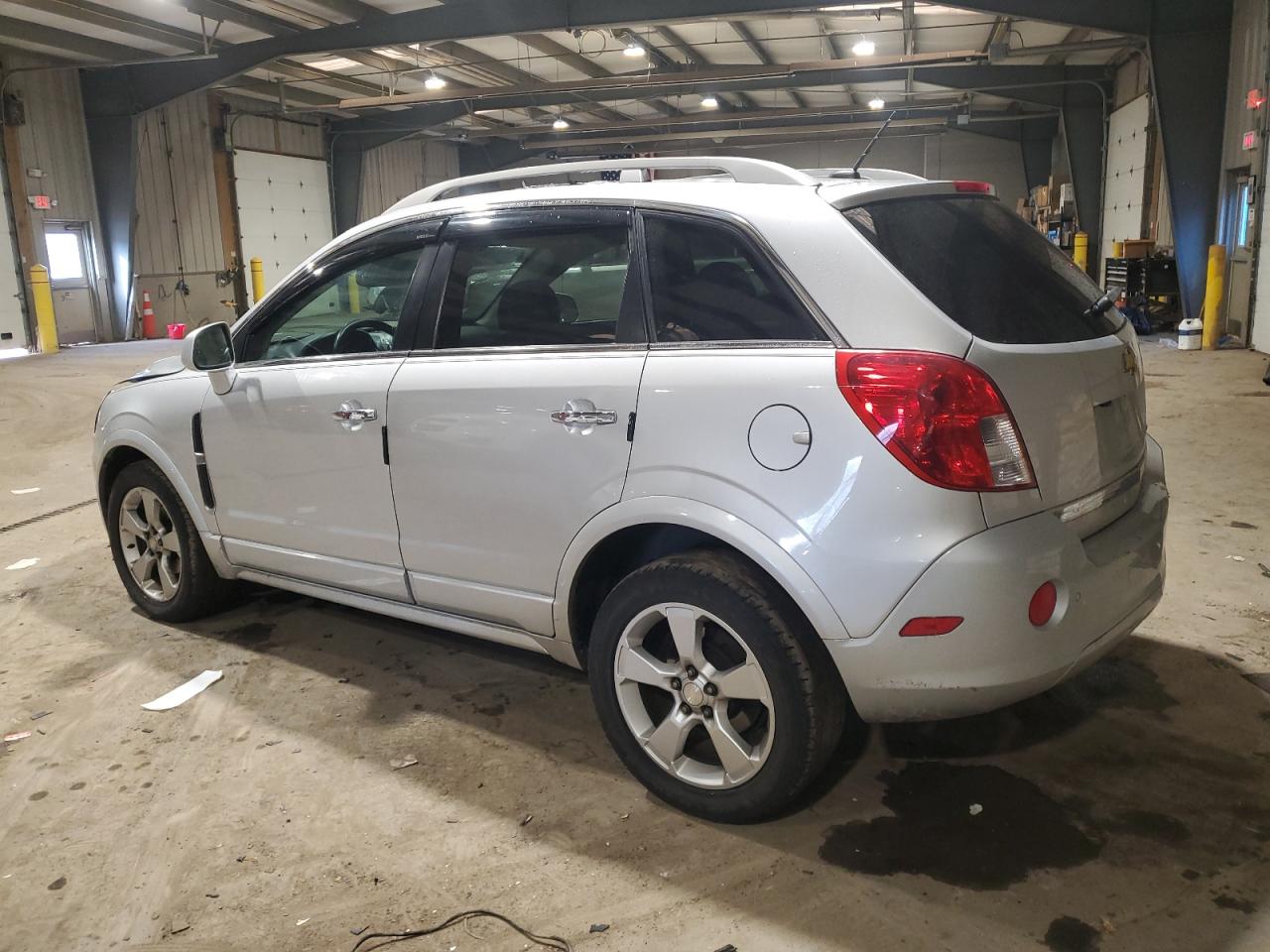 2013 Chevrolet Captiva - Image 2