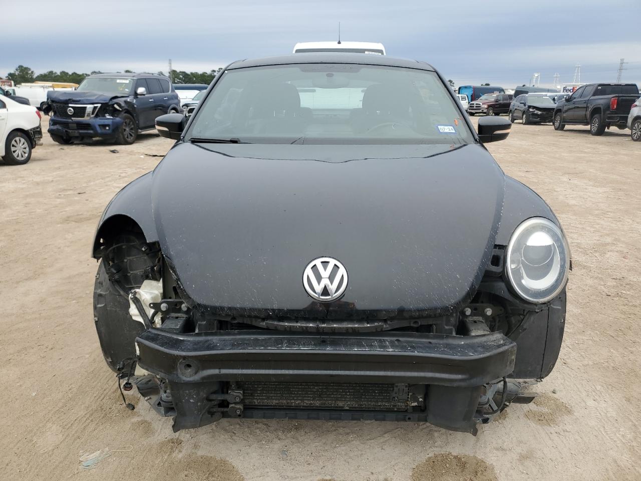 2012 Volkswagen Beetle - Image 5
