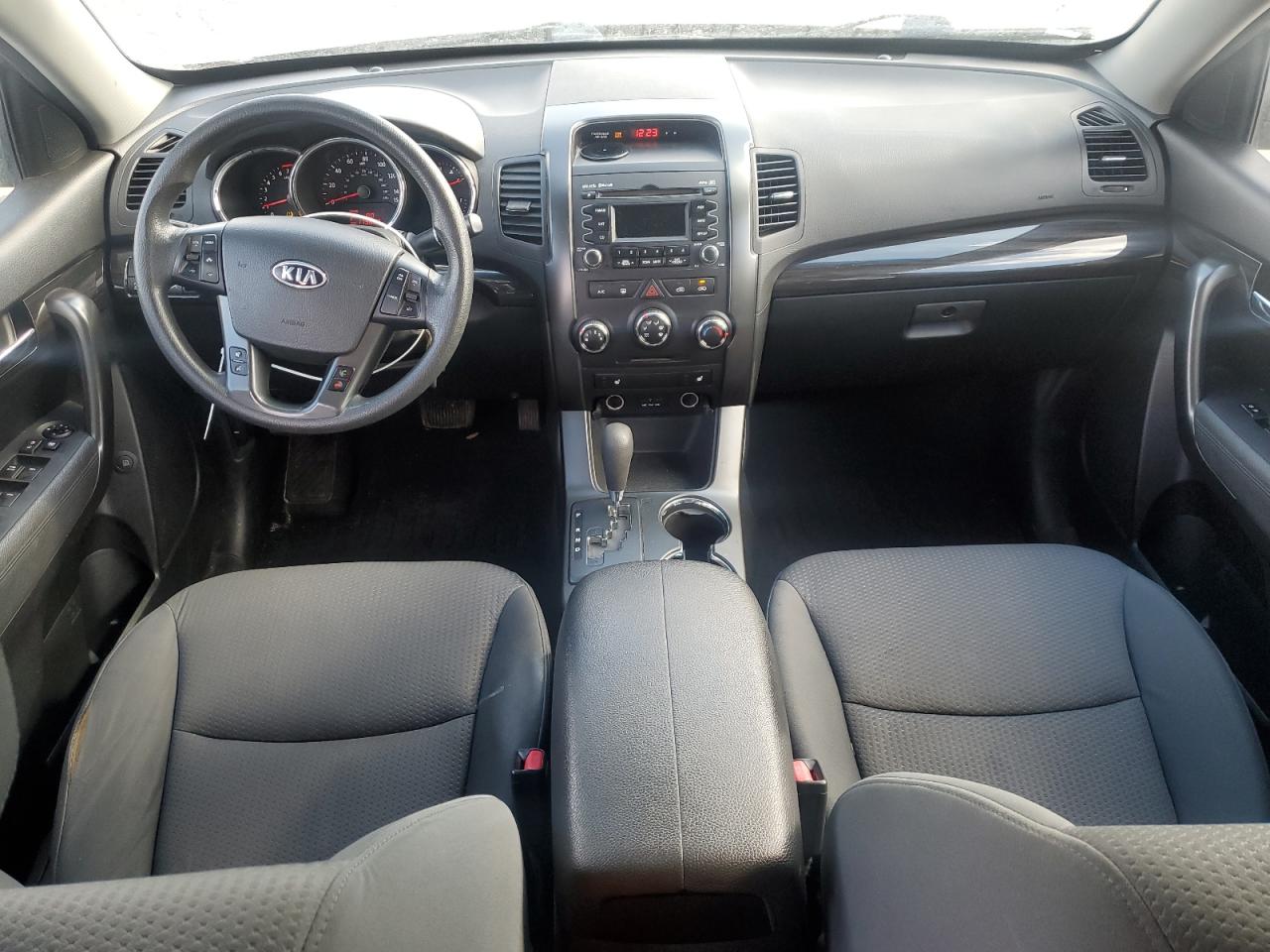 2012 Kia Sorento - Image 8