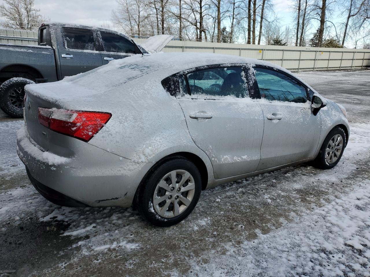 2015 Kia Rio - Image 3