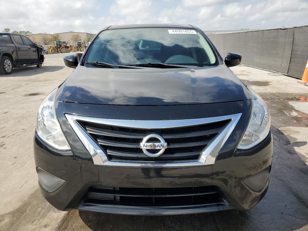 2017 Nissan Versa - Image 5