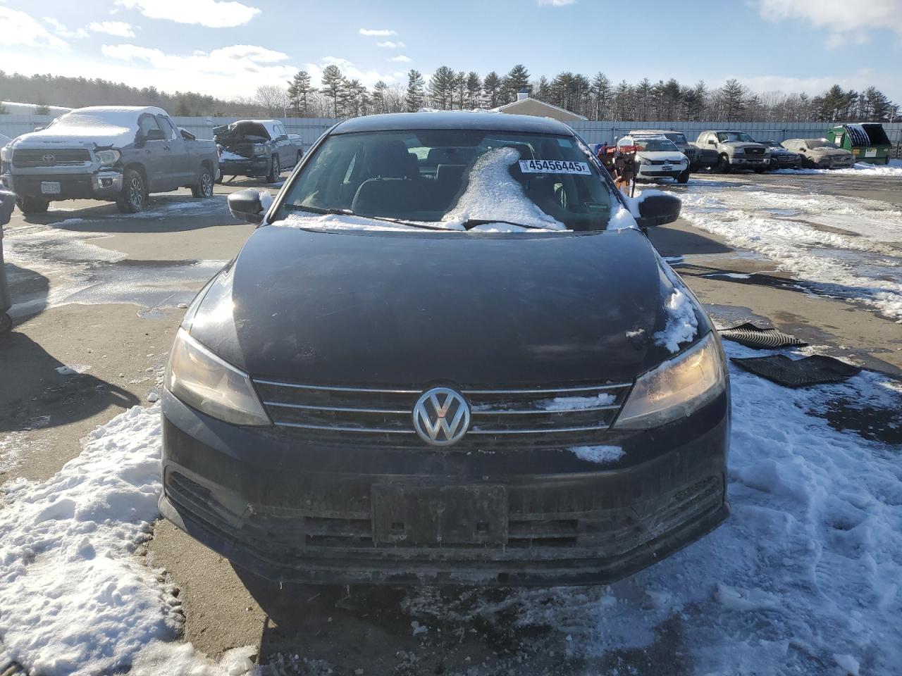 2015 Volkswagen Jetta - Image 5
