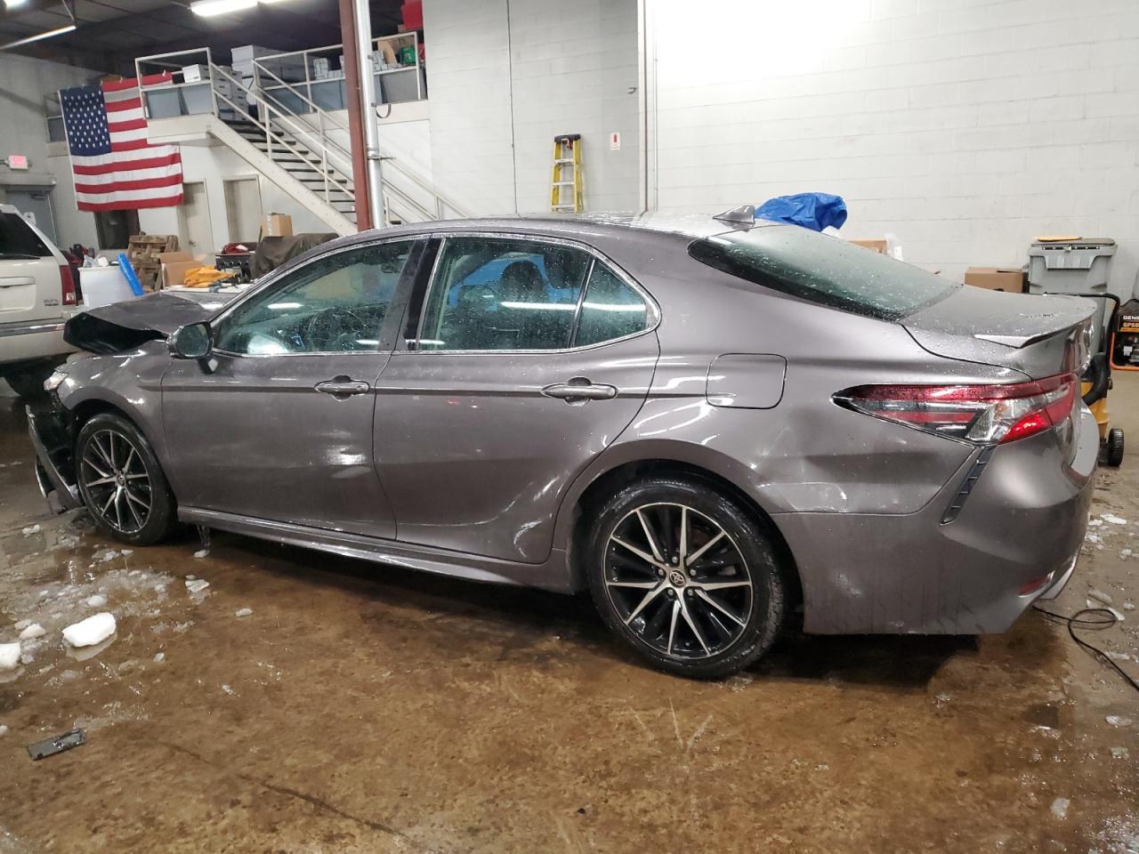 2021 Toyota Camry - Image 2