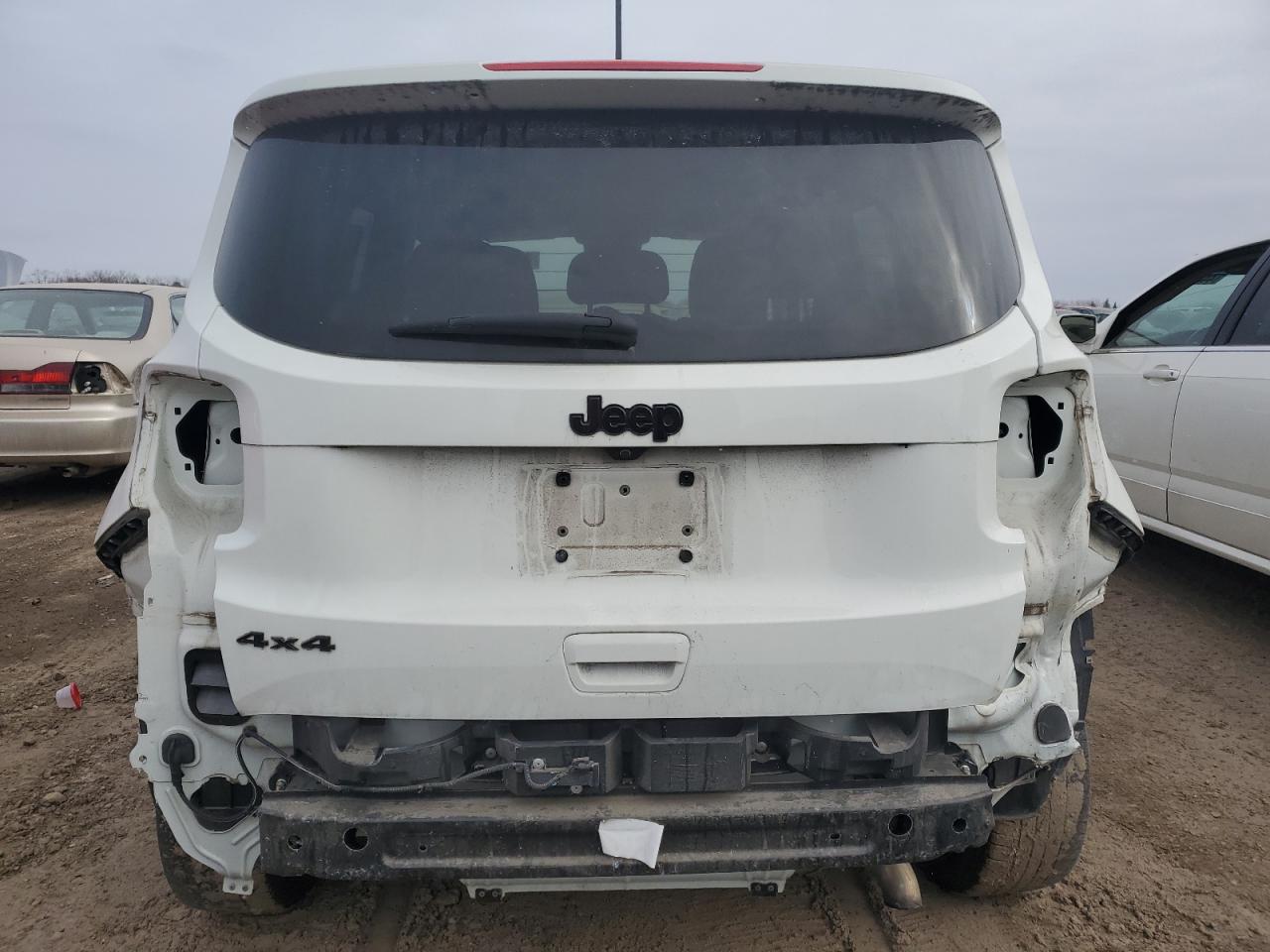 2018 Jeep Renegade - Image 6