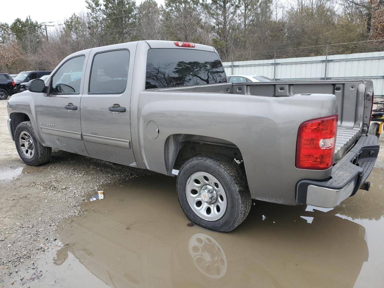 2013 Chevrolet Silverado - Image 2