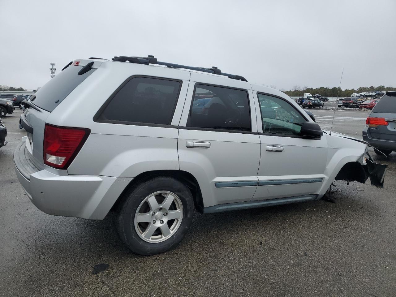 2009 Jeep Grand Cherokee - Image 3