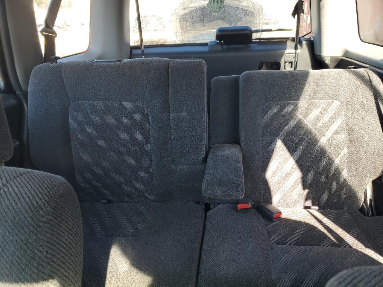 2001 Honda CR-V - Image 10