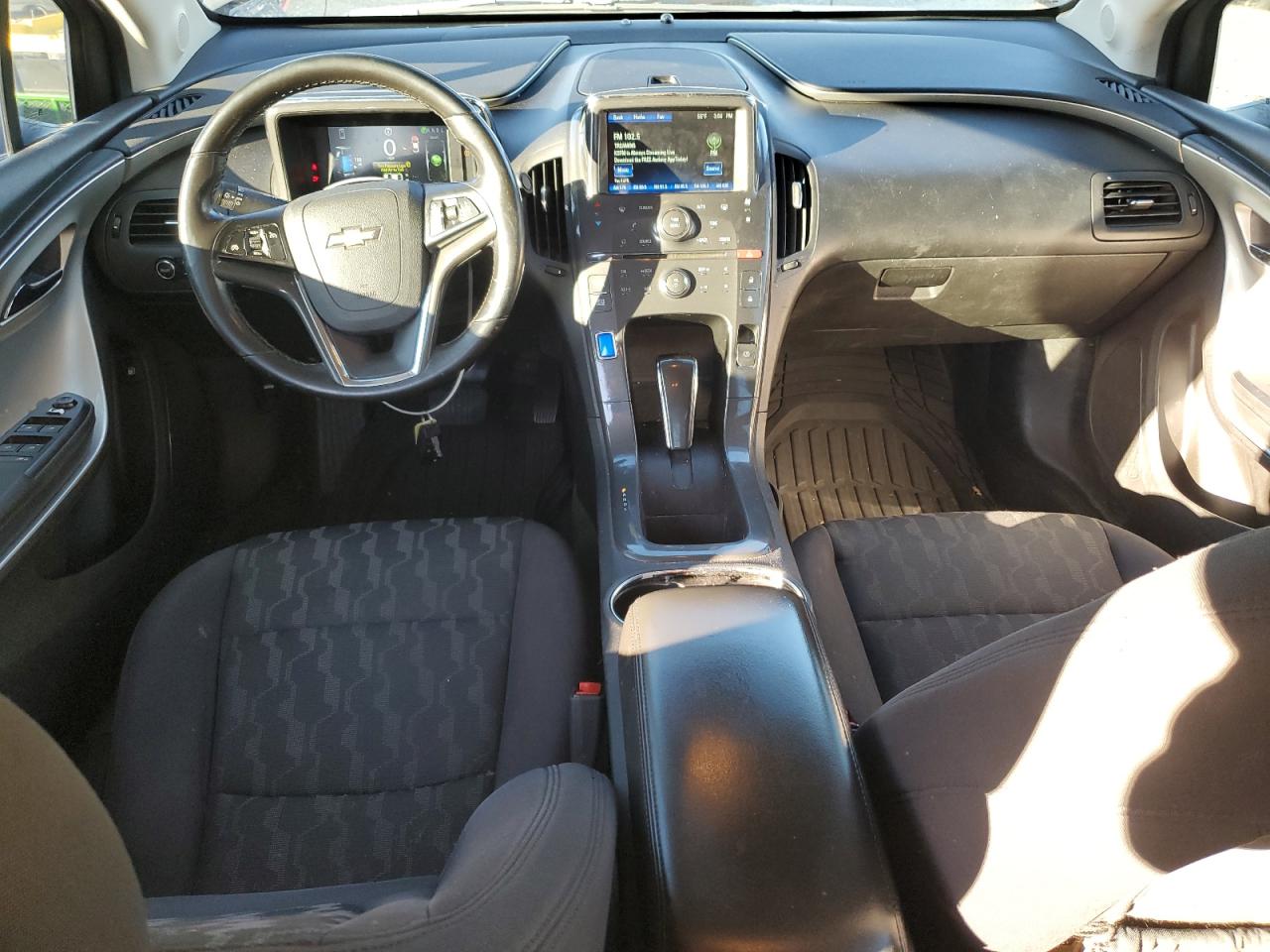 2014 Chevrolet Volt - Image 8
