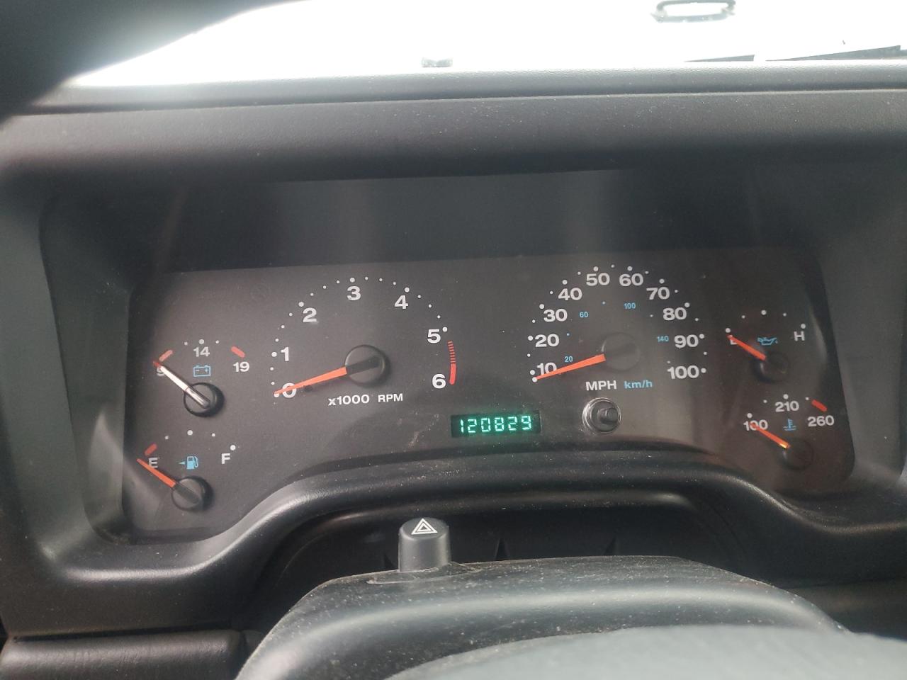 2005 Jeep Wrangler - Image 9