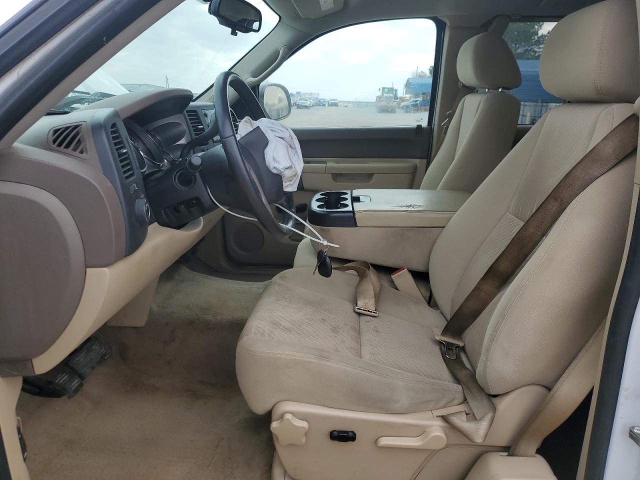 2013 Chevrolet Silverado - Image 7