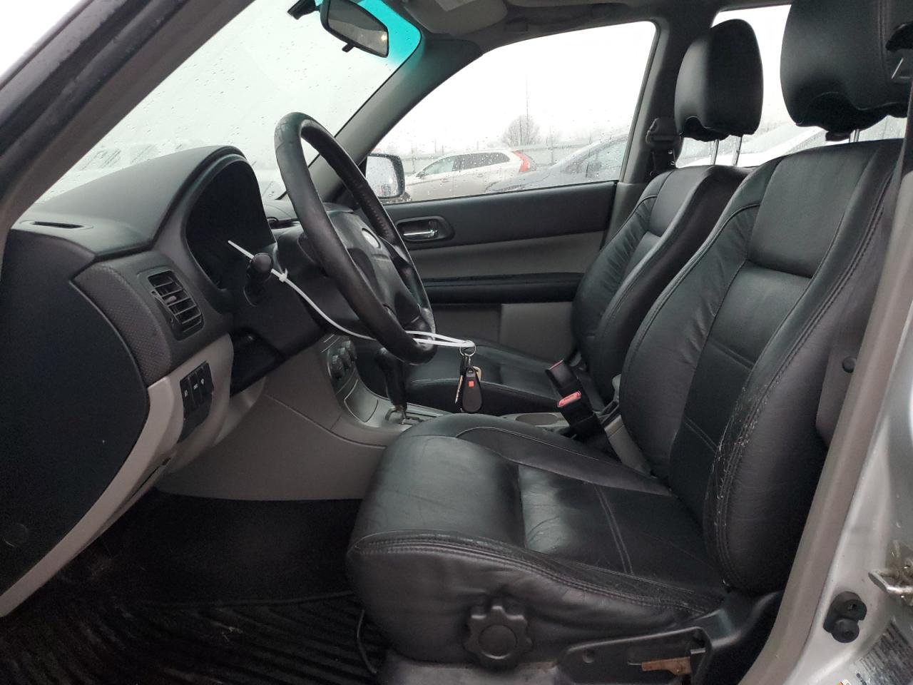 2004 Subaru Forester - Image 7