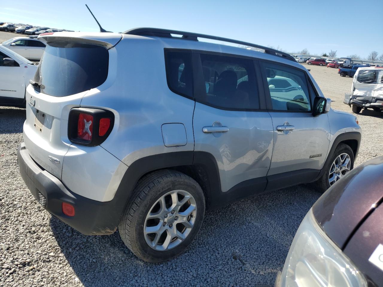 2017 Jeep Renegade - Image 3