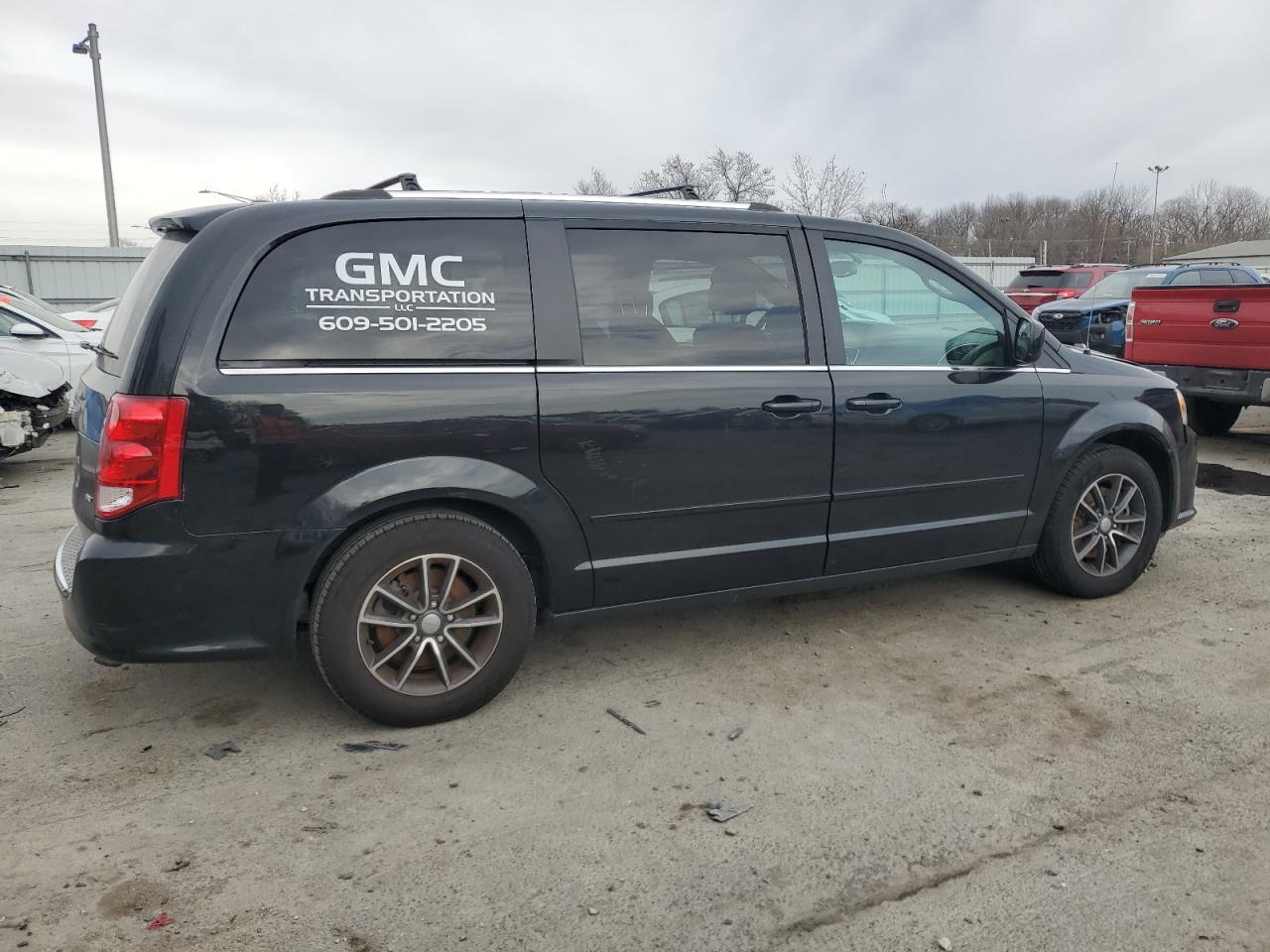 2016 Dodge Caravan - Image 3