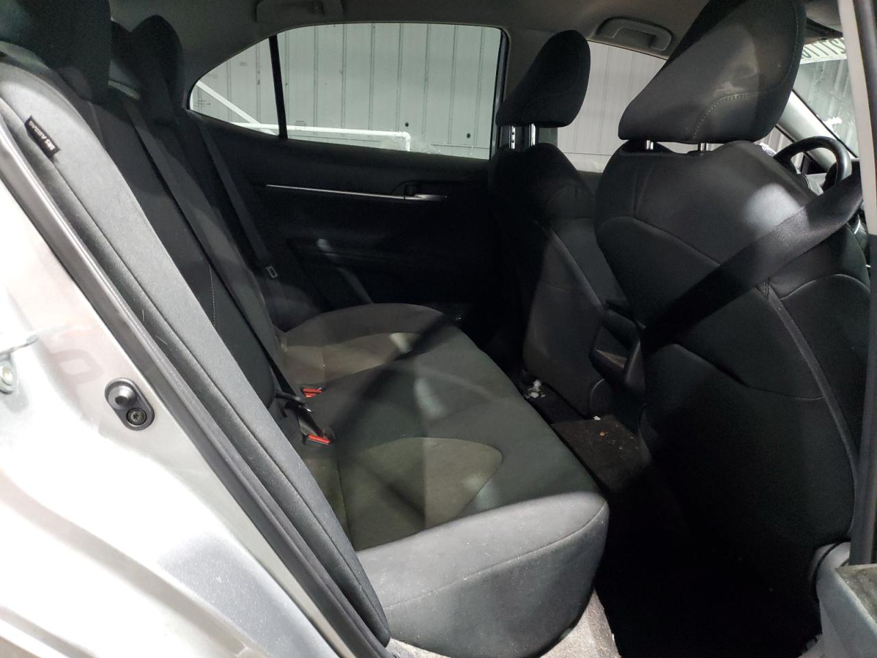 2021 Toyota Camry - Image 11