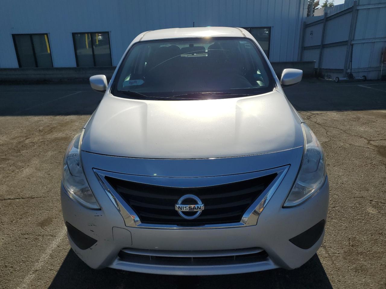 2016 Nissan Versa - Image 5