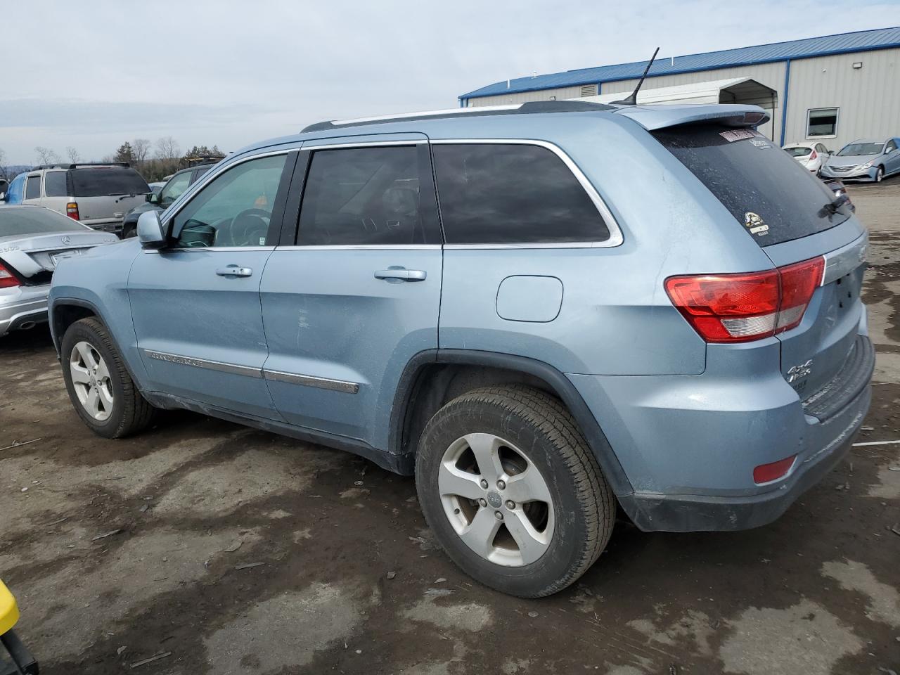 2013 Jeep Grand Cherokee - Image 2