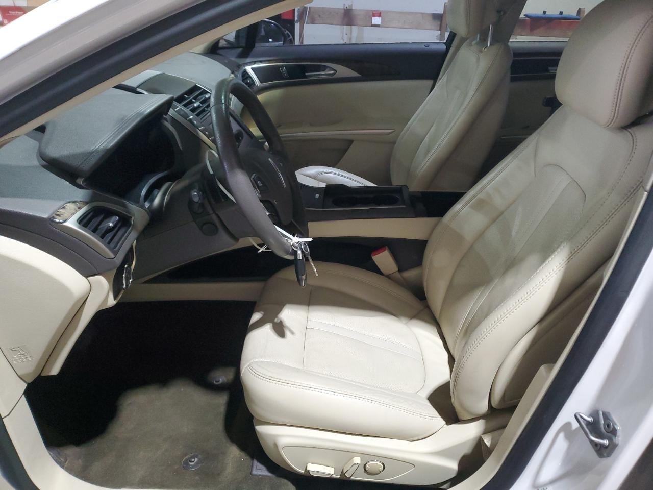 2013 Lincoln MKZ - Image 7