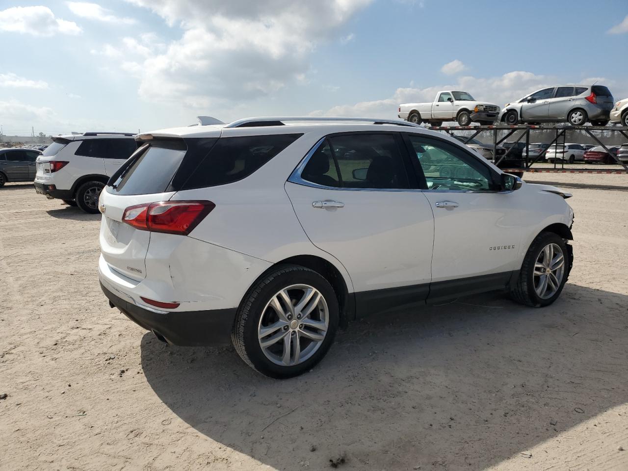 2019 Chevrolet Equinox - Image 3