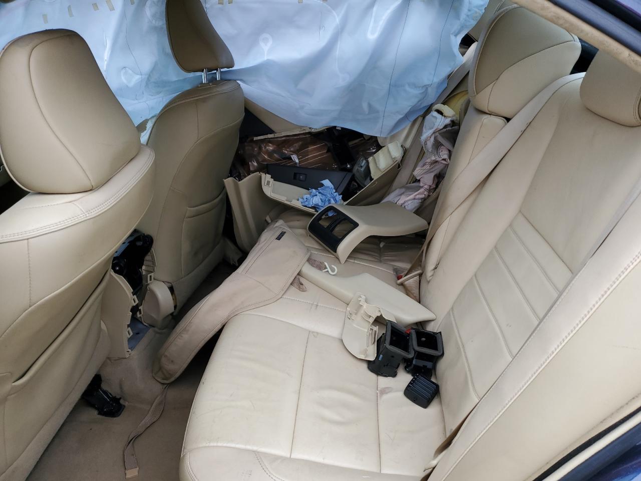 2016 Toyota Camry - Image 10