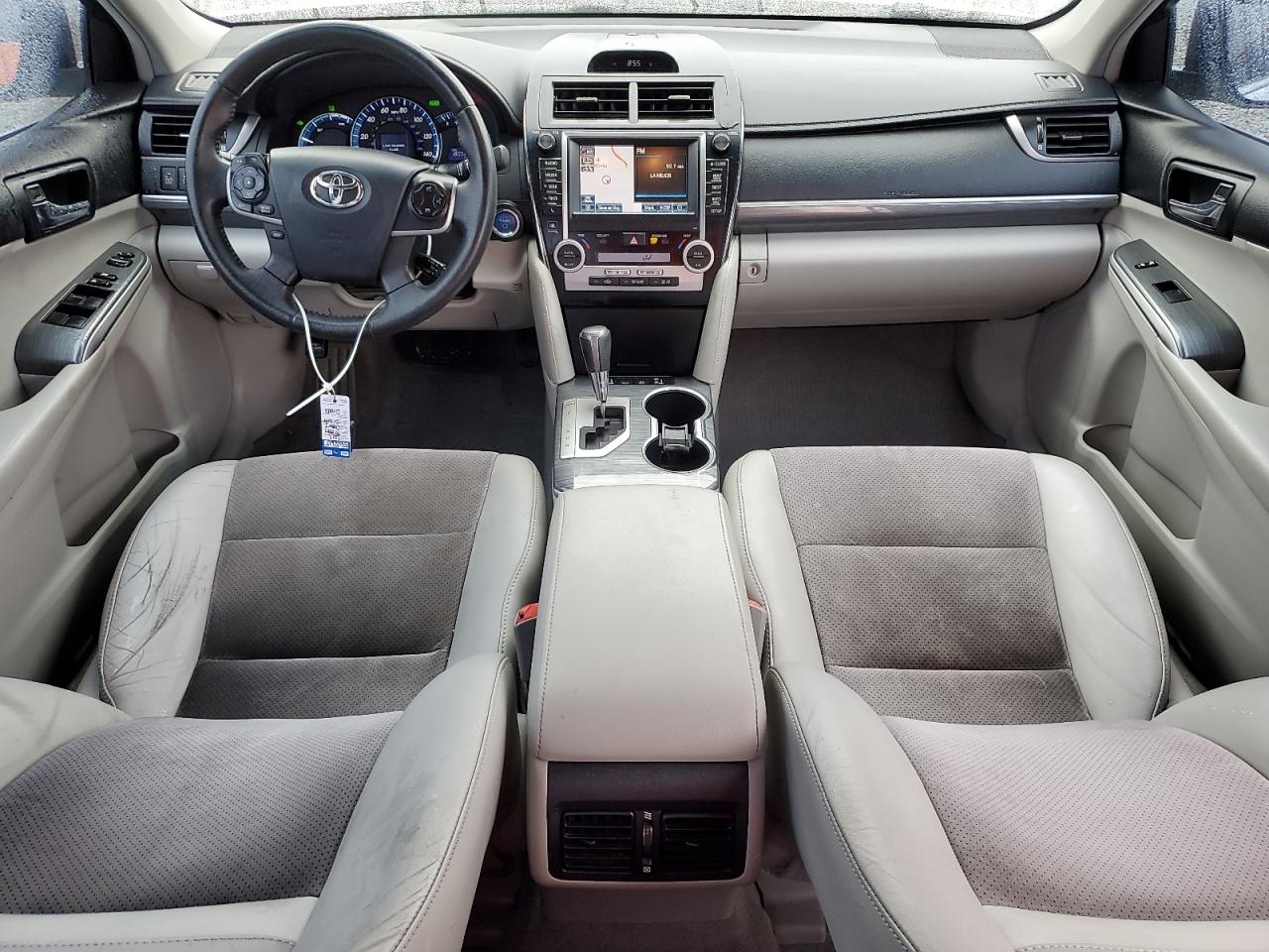 2012 Toyota Camry - Image 8