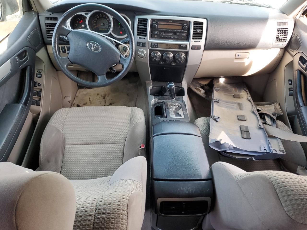 2005 Toyota 4Runner - Image 8
