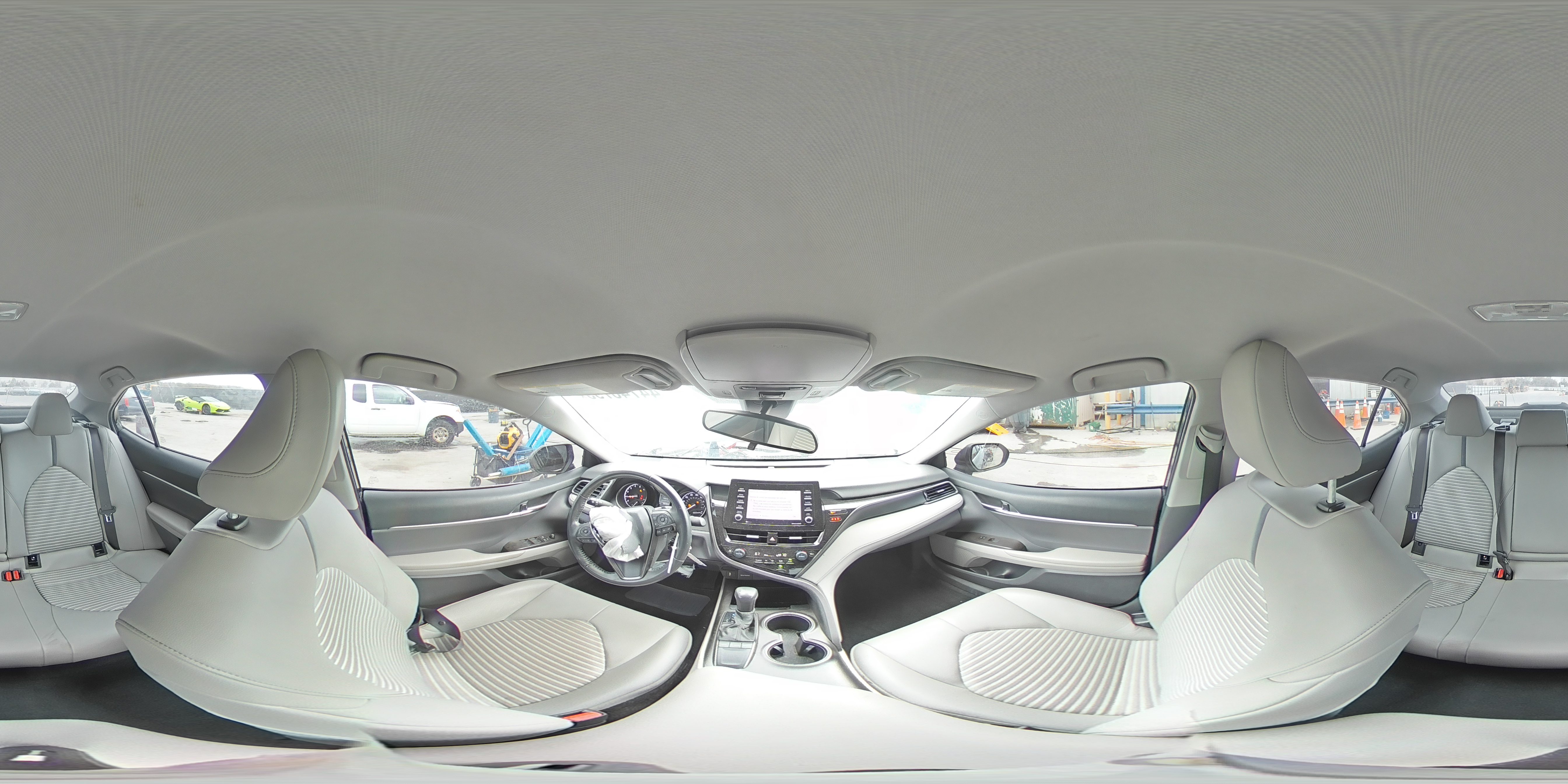2022 Toyota Camry - Image 14