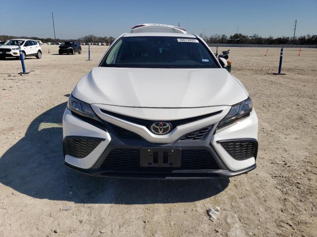  TOYOTA CAMRY 2021 Белый