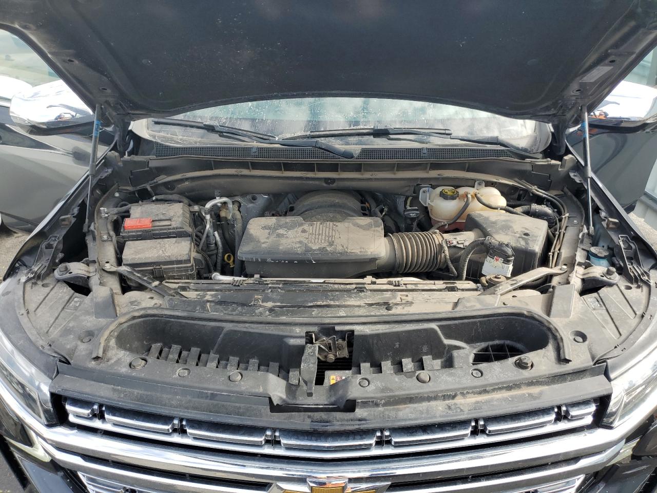 2023 Chevrolet Suburban - Image 12