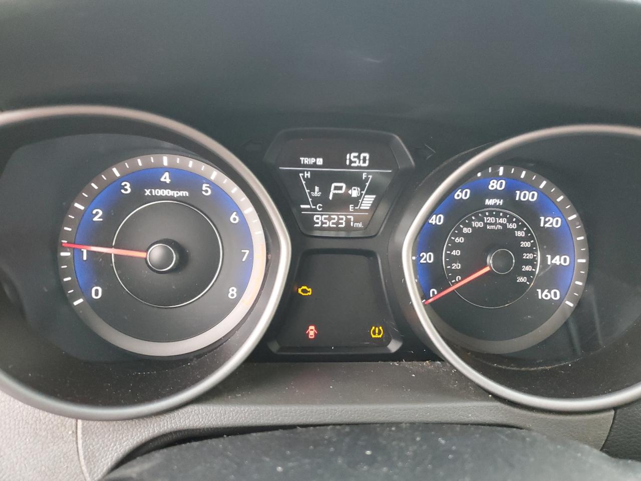 2014 Hyundai Elantra - Image 9