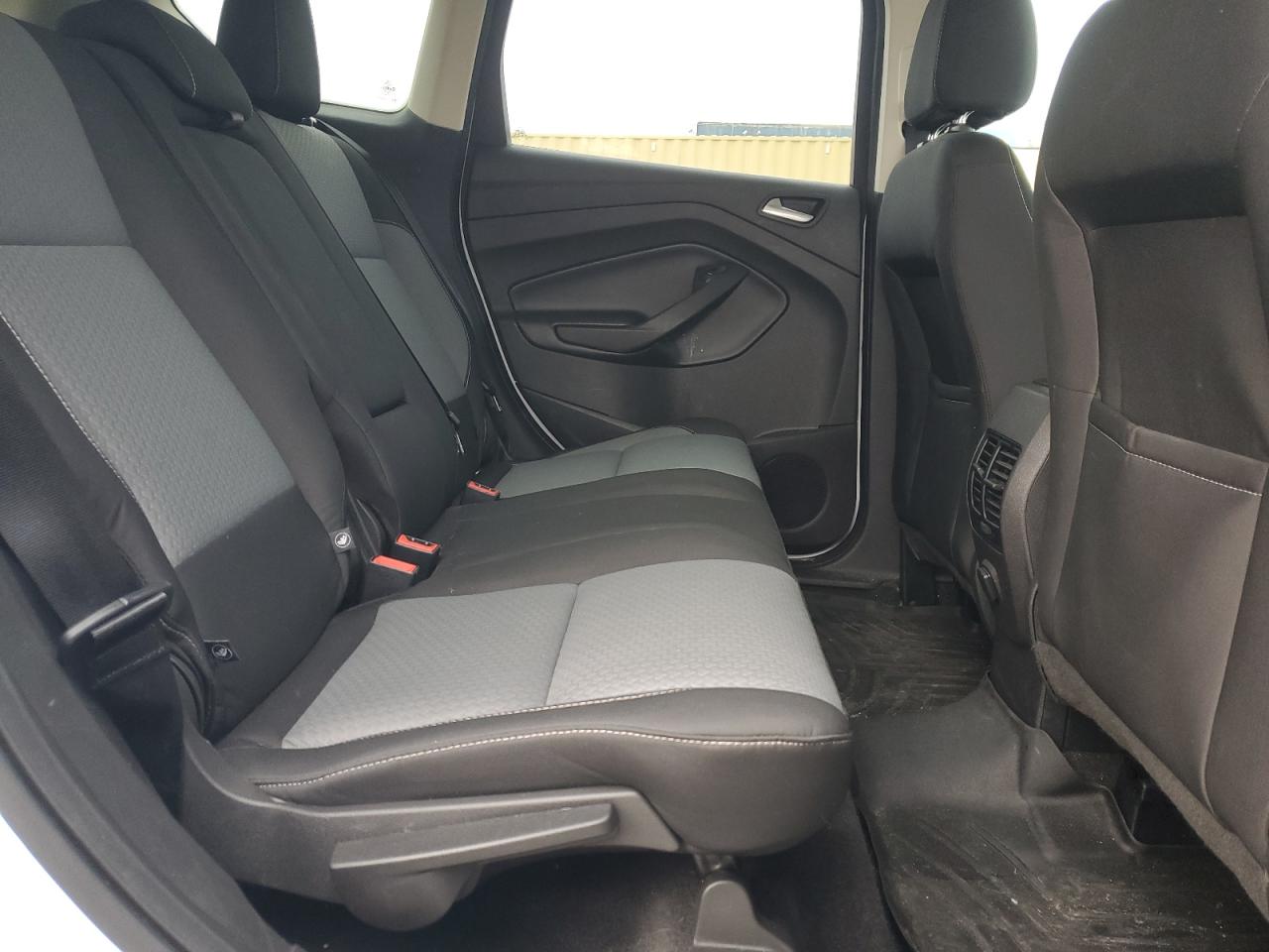 2017 Ford Escape - Image 11