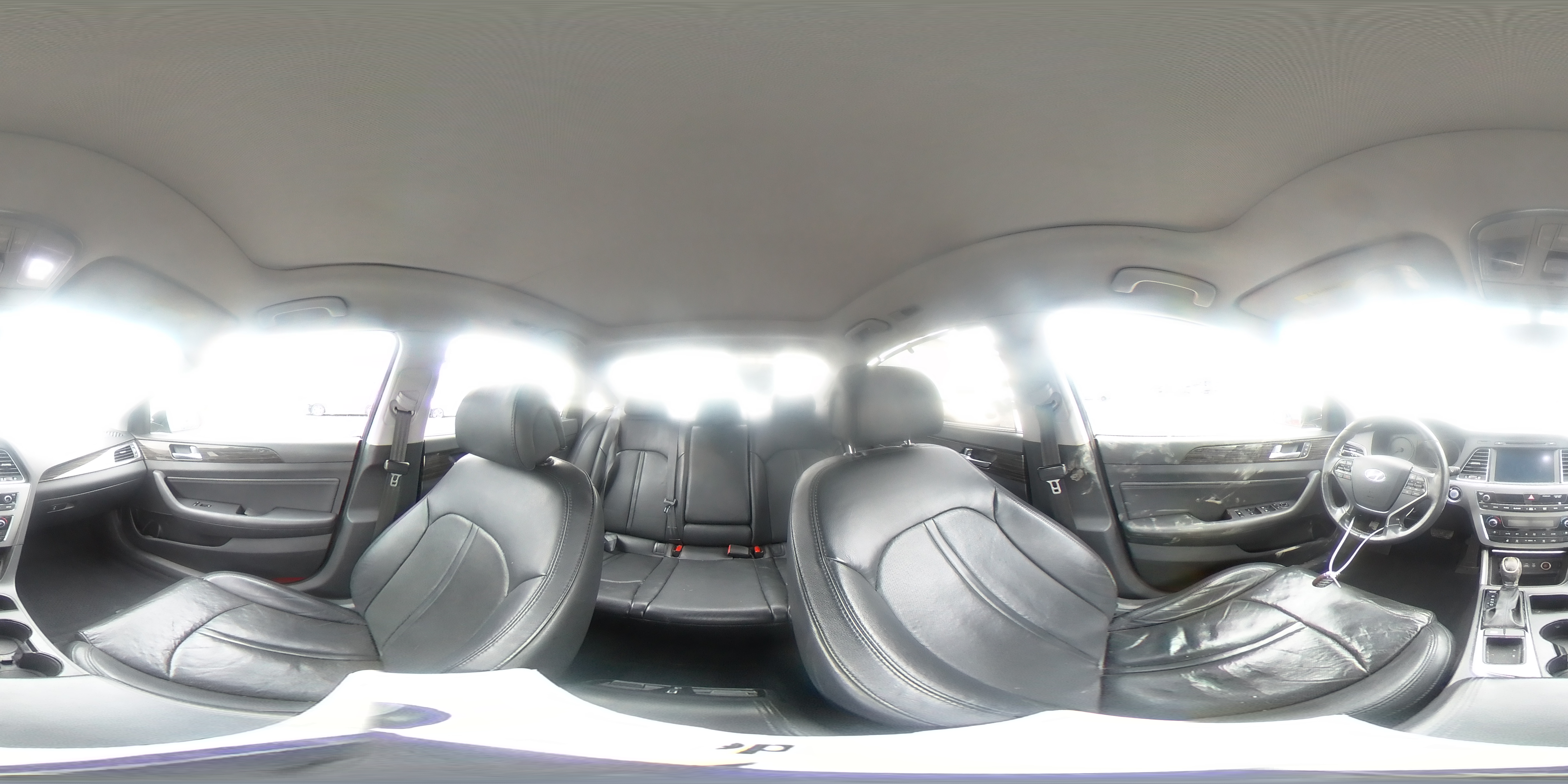 2015 Hyundai Sonata - Image 14