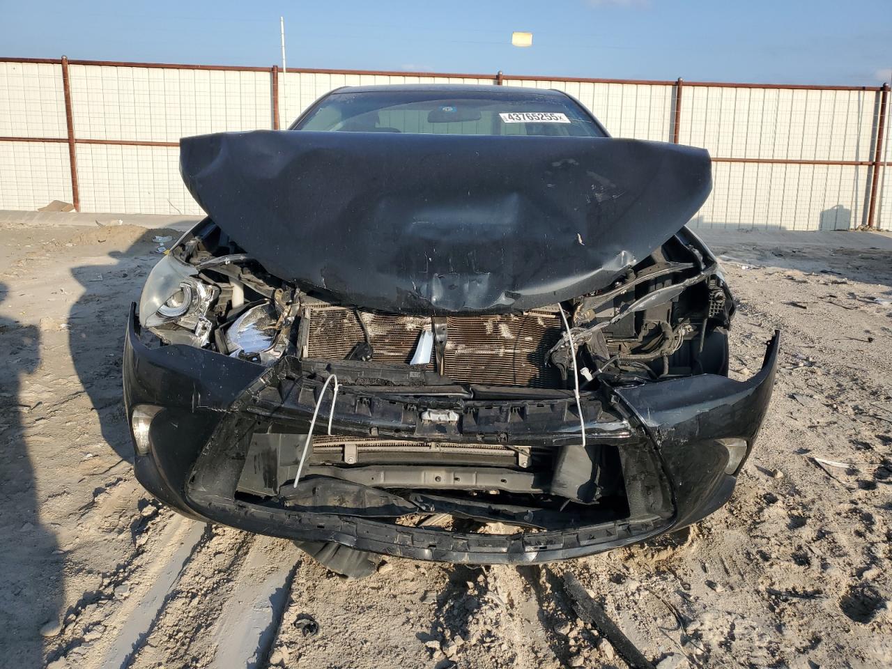 2016 Toyota Camry - Image 5