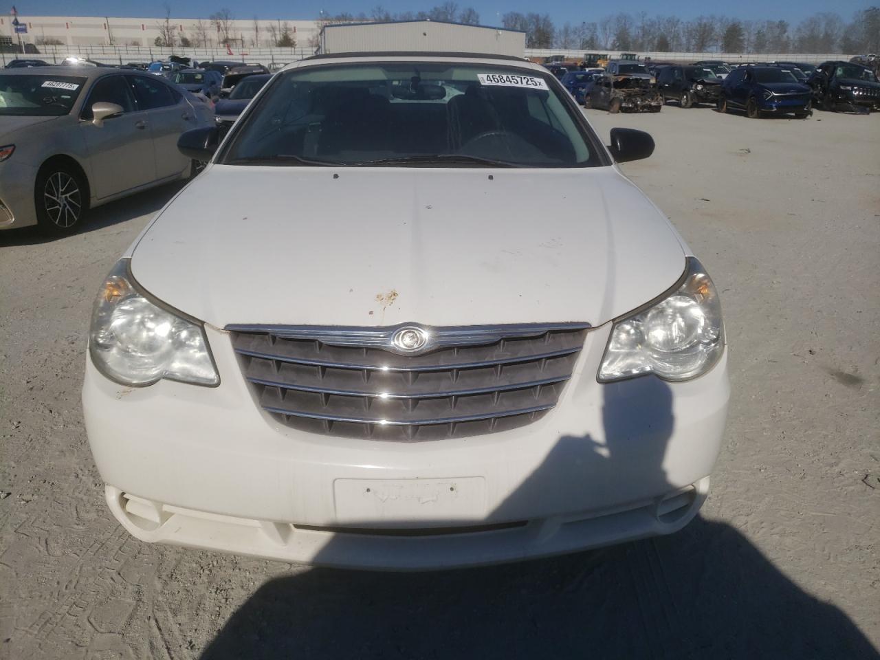 2010 Chrysler Sebring - Image 5