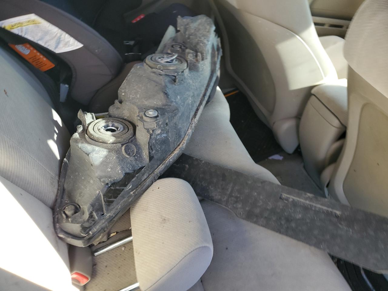 2010 Honda Civic - Image 12