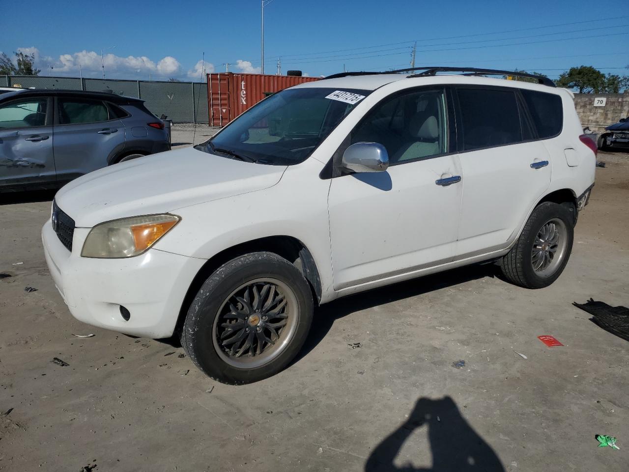 2008 Toyota RAV 4 - Image 1