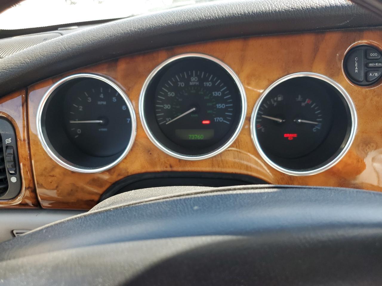 2005 Jaguar XK - Image 9