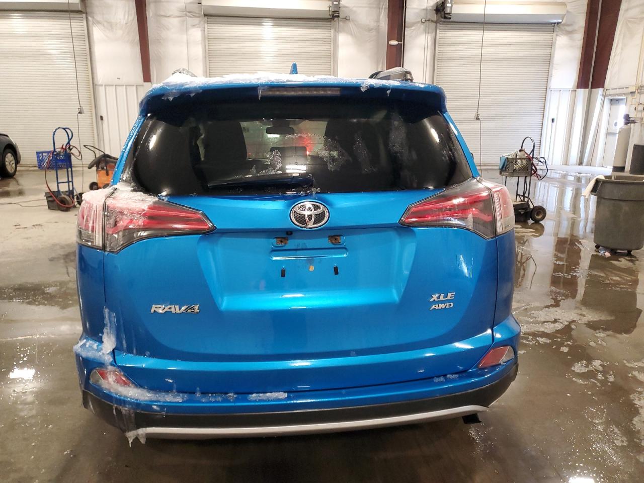 2018 Toyota RAV 4 - Image 6