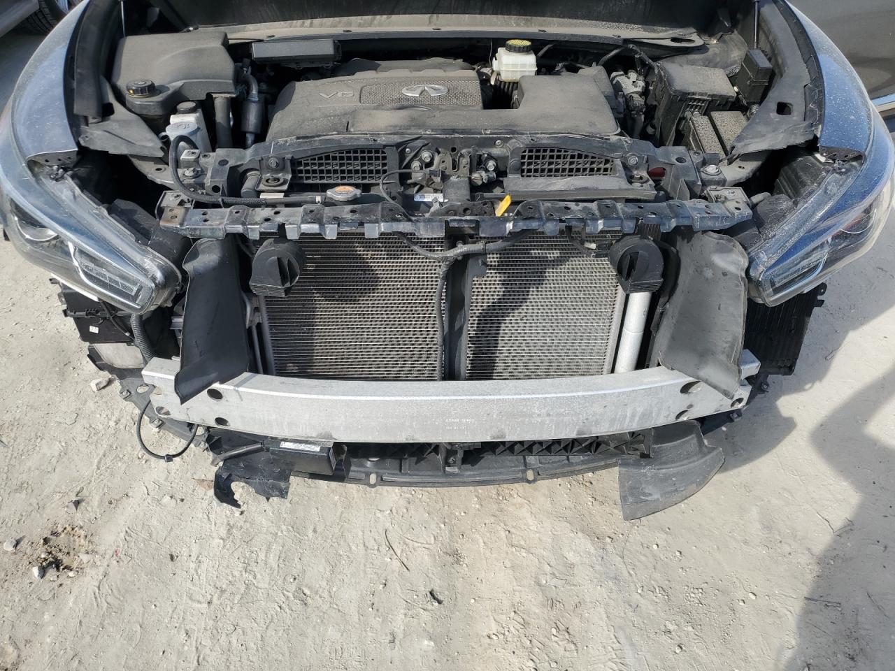 2020 Infiniti QX60 - Image 12