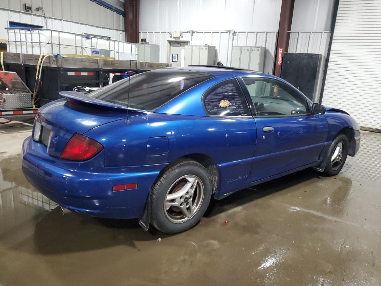 2003 Pontiac Sunfire - Image 3