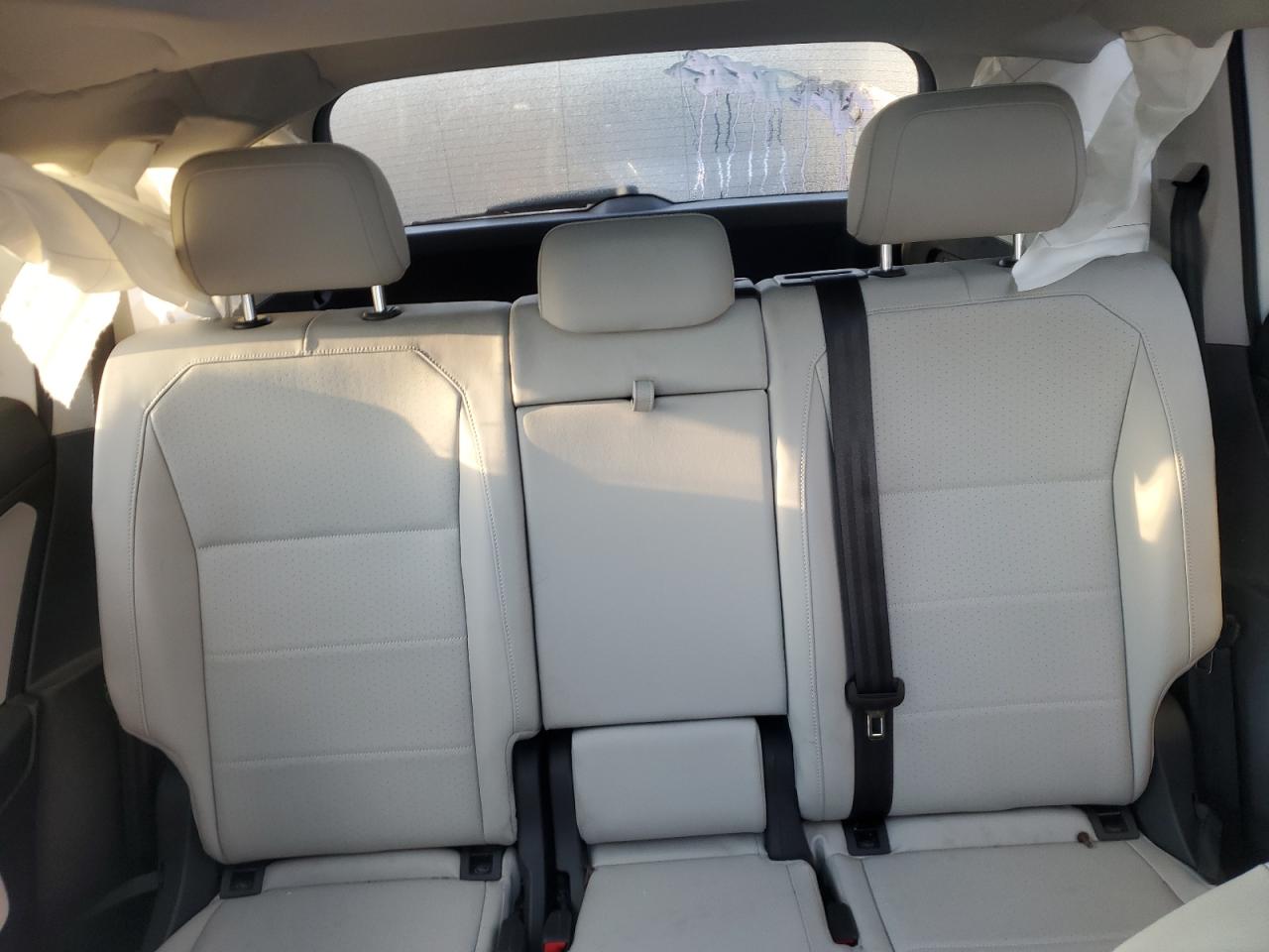 2018 Volkswagen Tiguan - Image 10