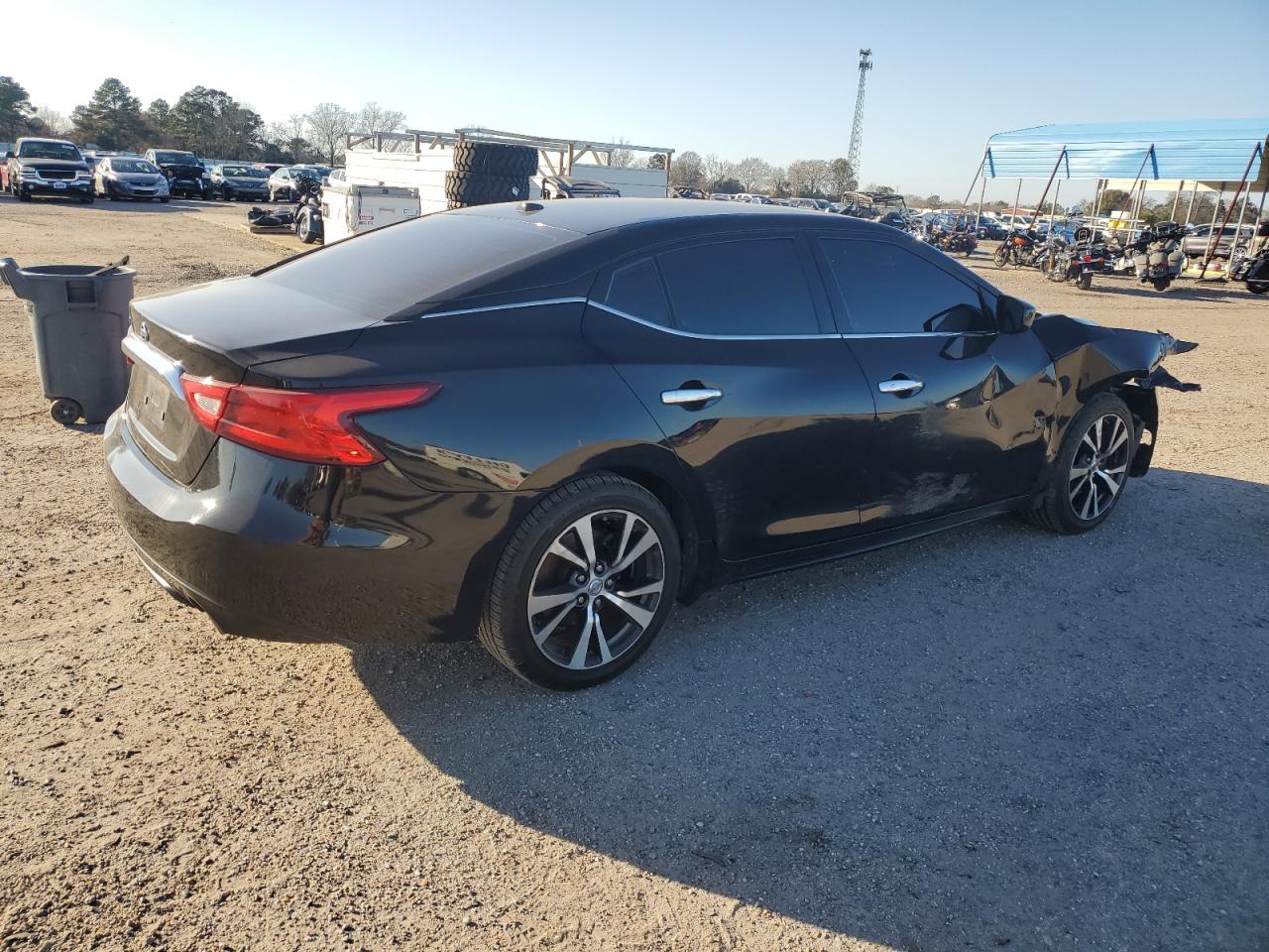 2016 Nissan Maxima - Image 3