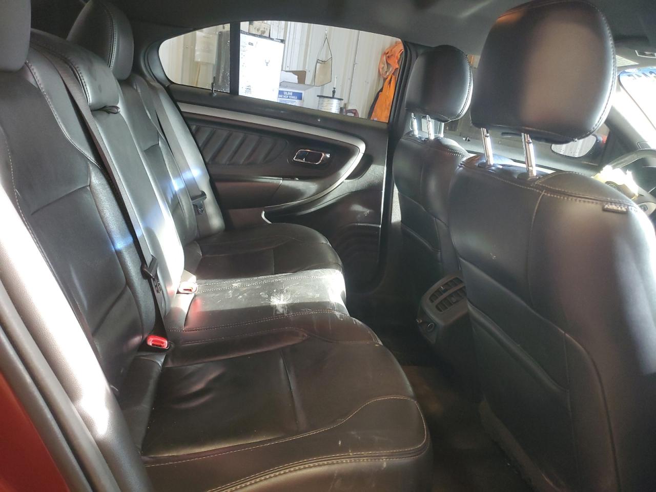 2014 Ford Taurus - Image 10