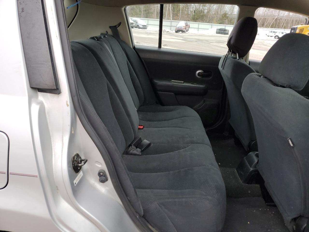 2012 Nissan Versa - Image 10